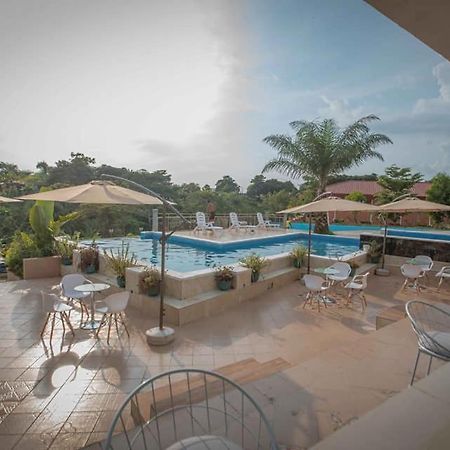 Mont Bleu Hotel Libreville Exterior foto